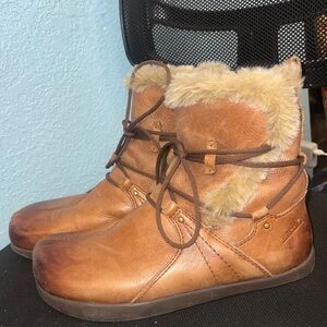 EARTH Brown Ankle Boots